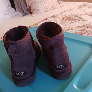 UGG site 7  new no tags